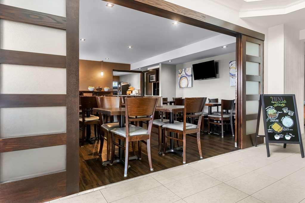 Best Western Plus Mont-Laurier Restoran fotoğraf